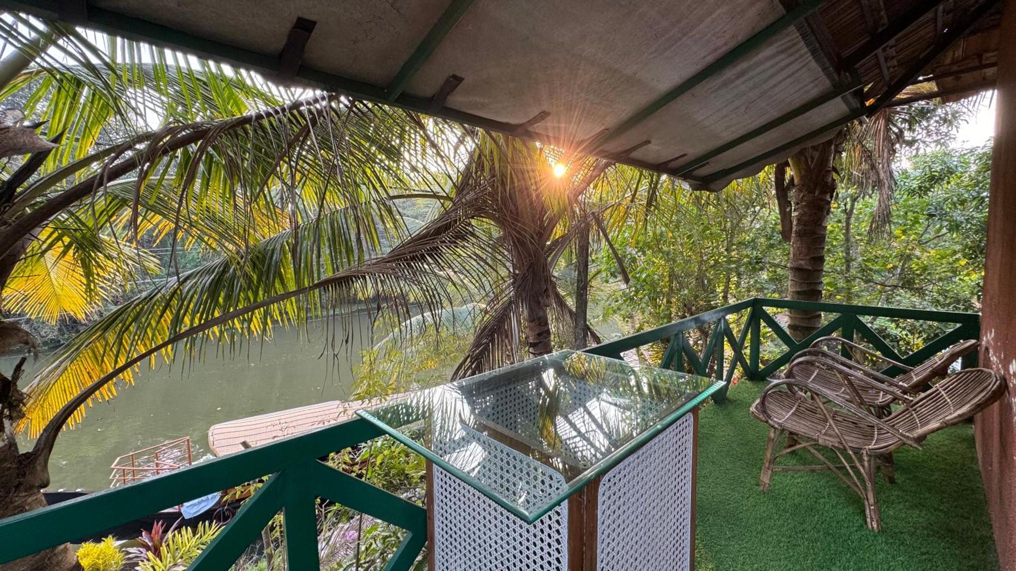 Garggi Kumarakom Village Homestay Ngoại thất bức ảnh